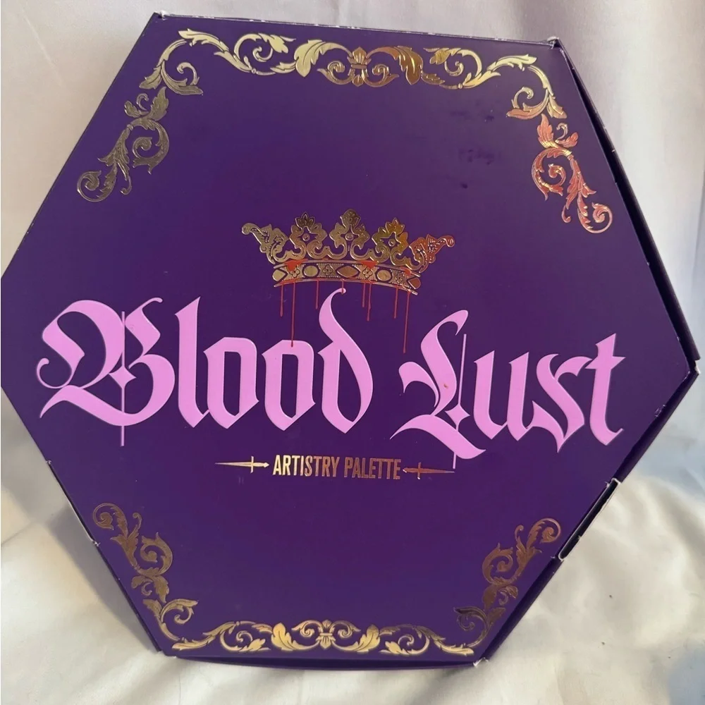 Jeffree Star Blood Lust eyeshadow Palette